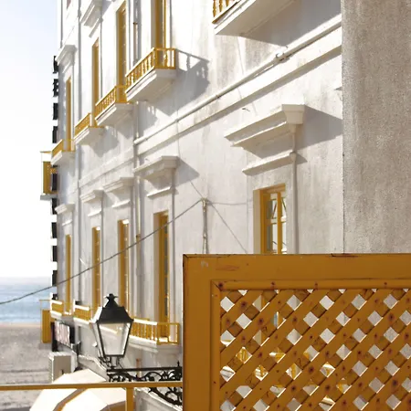 里巴马酒店 * 纳扎雷